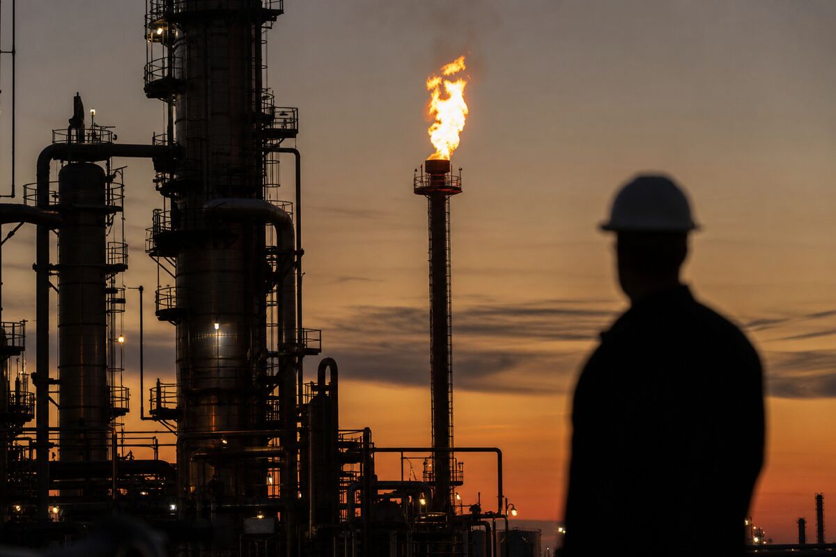 Escalating US-Iran Tensions: What It Means for Oil Prices and Energy Stocks