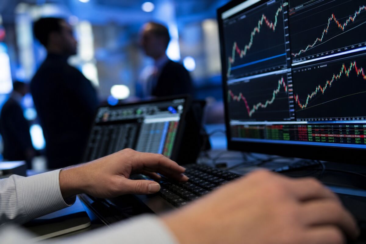 Treasury Yields Hit Multi-Year Highs: Implications for US Equity Markets