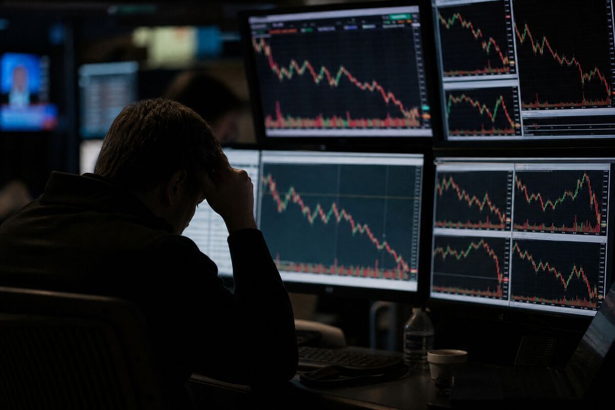 Cameco Faces Bearish Pressure: Analyzing the Surge in Put Options