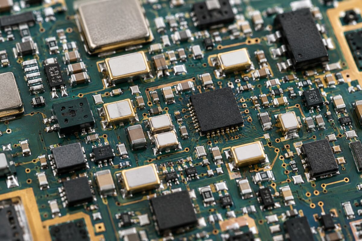 Analog Devices’ Breakout Setup Offers a High-Growth Alternative in Chips