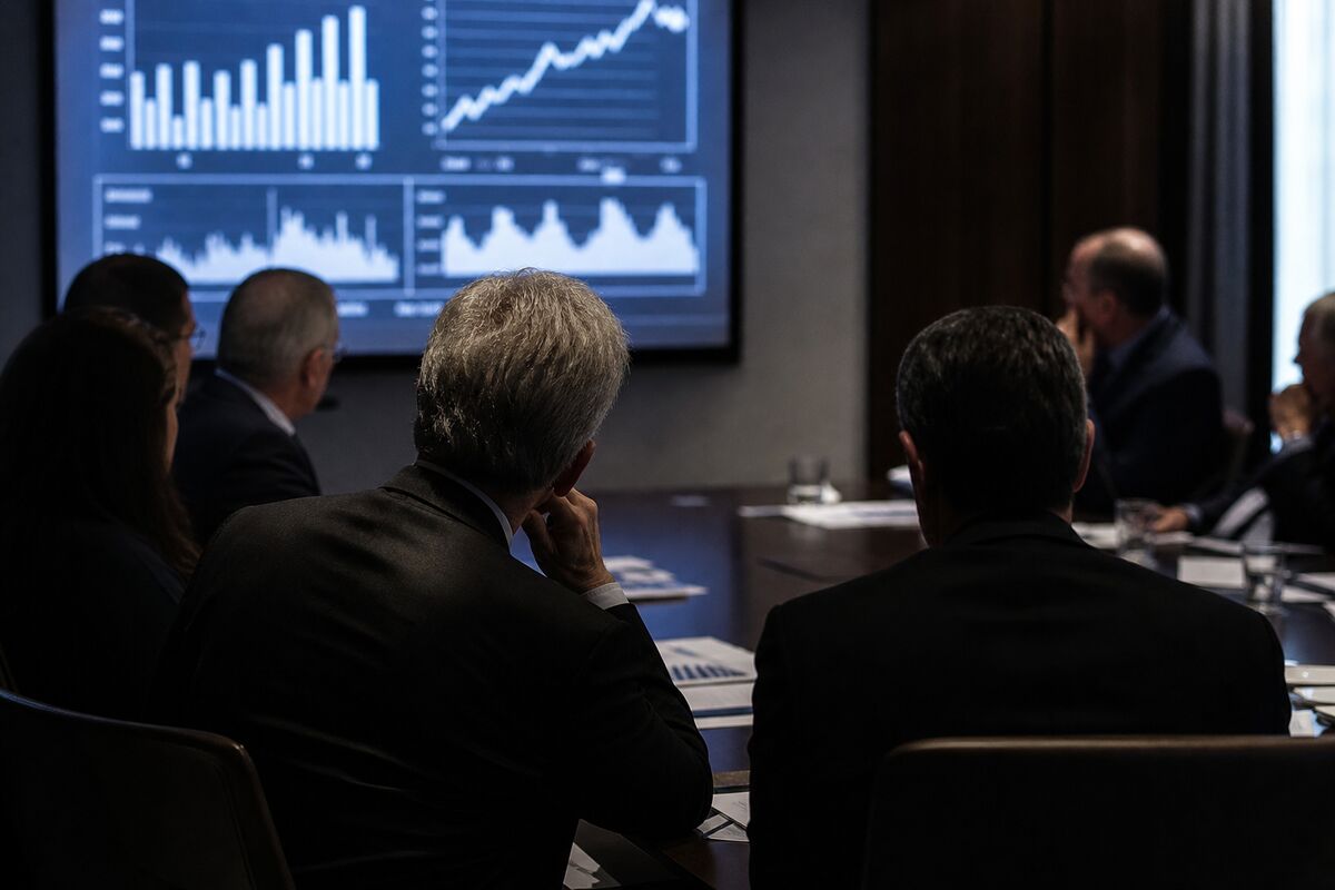 JPMorgan Chase's Strategic Move: Potential Acquisition of Carlyle Global Credit