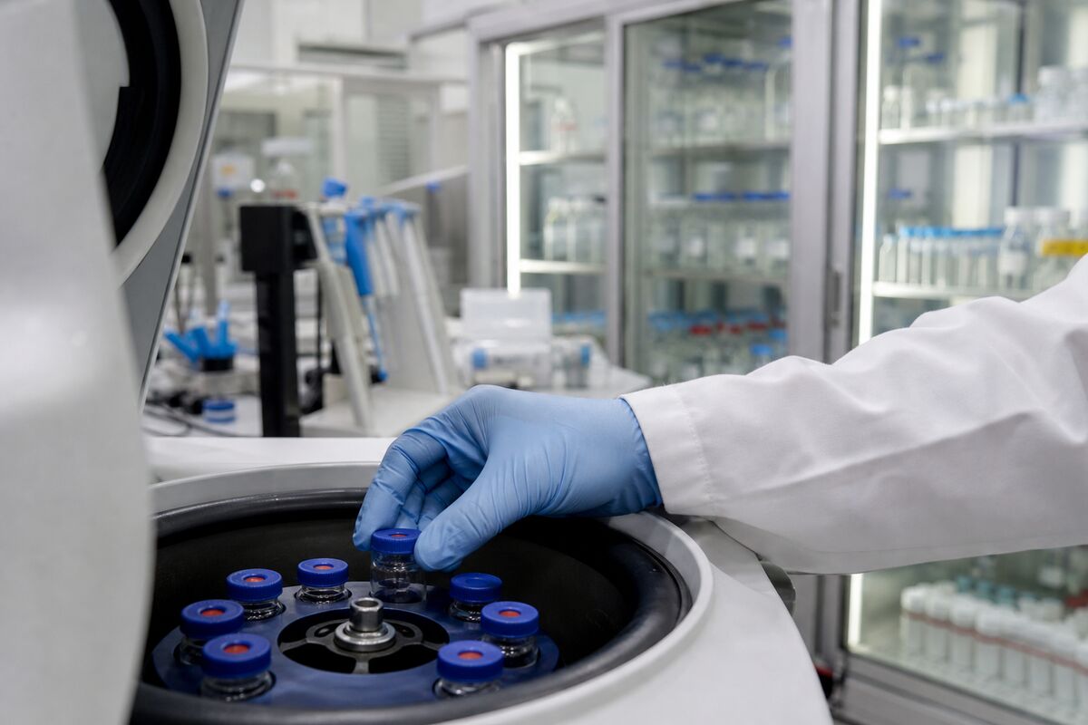 Bristol-Myers Squibb: A Surge in Options Activity Signals Strong Bullish Sentiment